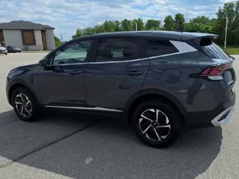 Used 2023 Kia Sportage LX AWD/4WD image 5