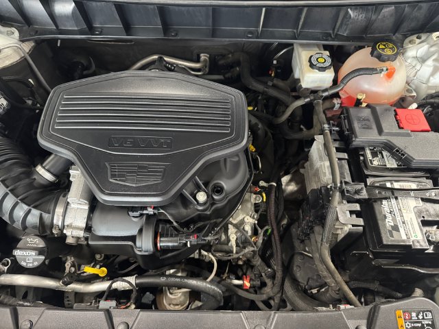 Used 2018 Cadillac XT5 Premium Luxury FWD image 6