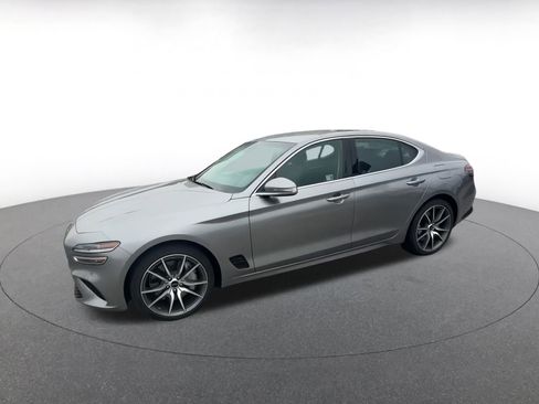 Used 2025 Genesis G70 2.5T image 8