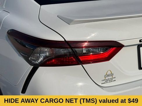 Used 2024 Toyota Camry SE FWD image 8