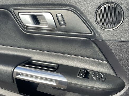 Used 2019 Ford Mustang Premium image 20