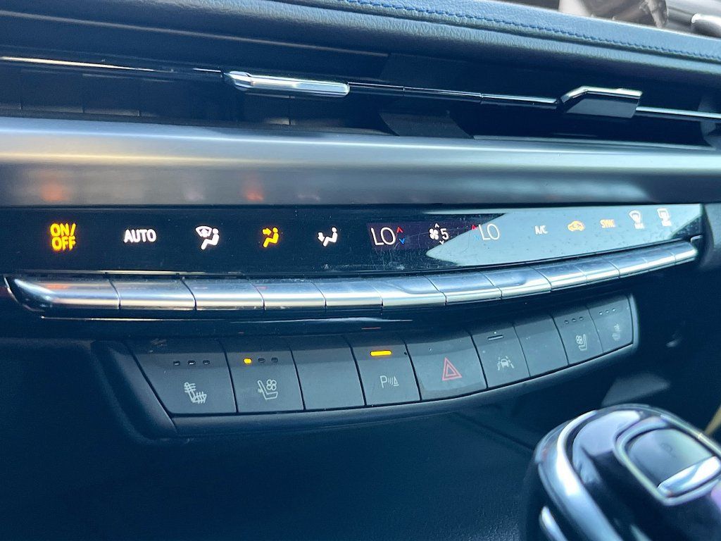 Used 2024 Cadillac XT4 Sport FWD image 15