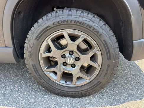 Used 2025 Honda Pilot TrailSport image 21