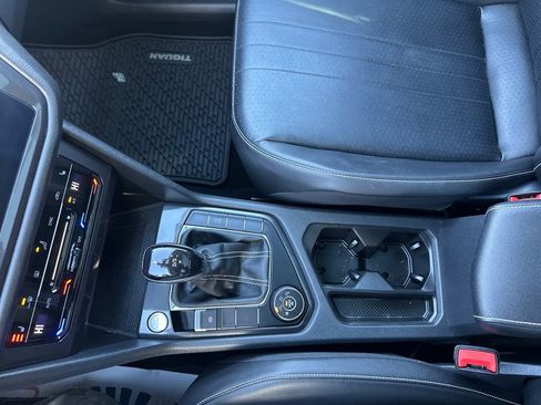 Used 2022 Volkswagen Tiguan SE image 13