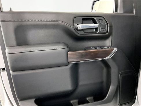 Used 2020 GMC Sierra 1500 SLT AWD/4WD image 17
