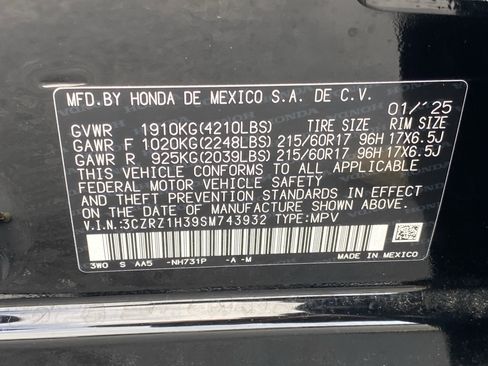 Certified 2025 Honda HR-V LX image 29