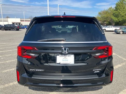 Certified 2025 Honda Odyssey Sport-L image 18