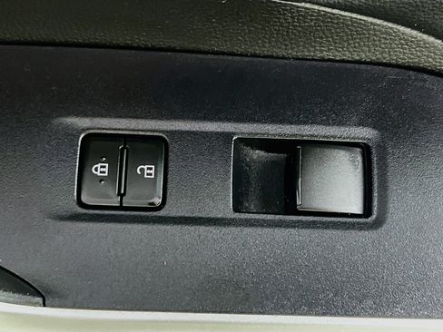 Used 2022 Toyota RAV4 LE FWD image 29