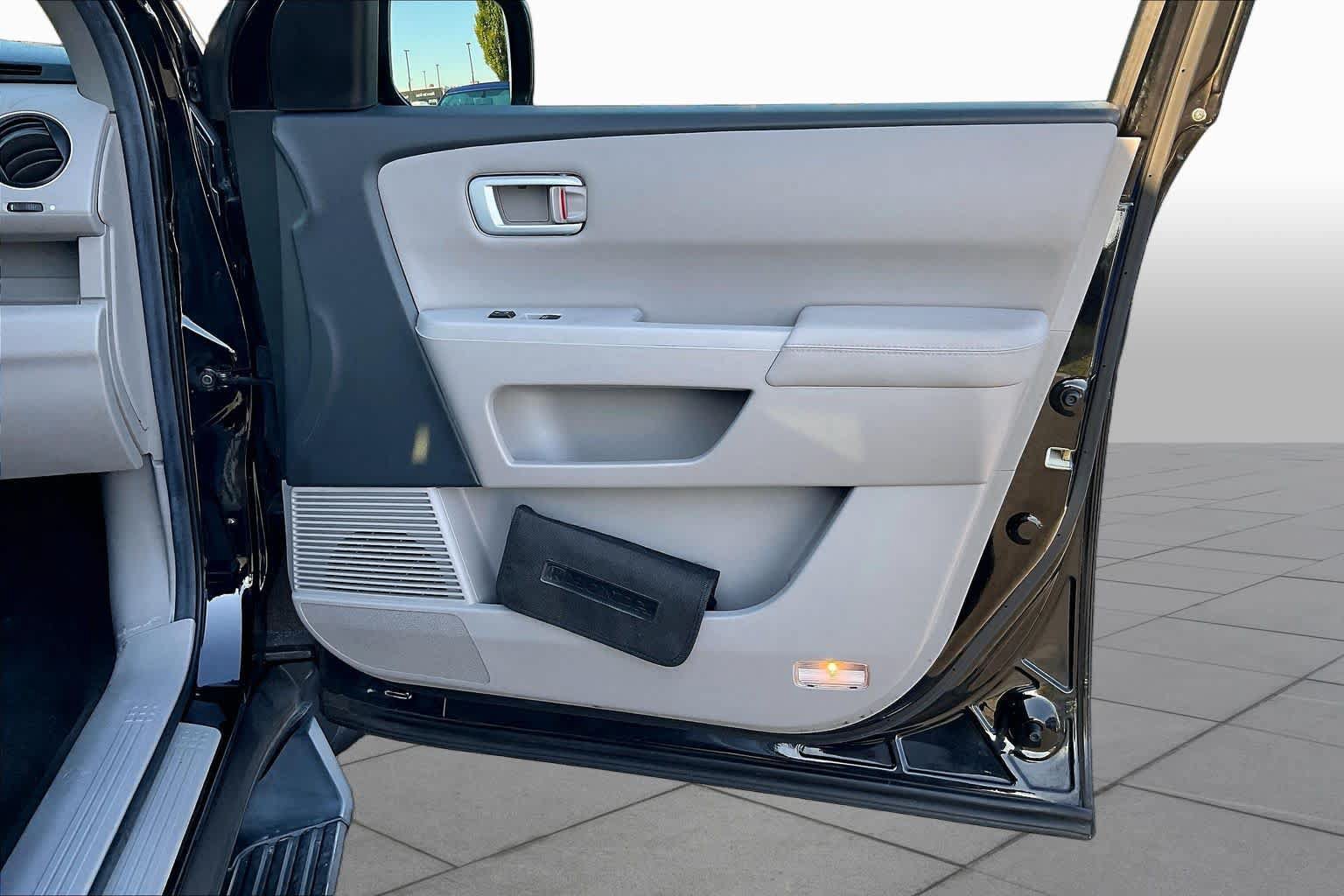 Used 2012 Honda Pilot Touring image 21