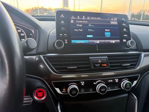 Used 2019 Honda Accord Sport image 17