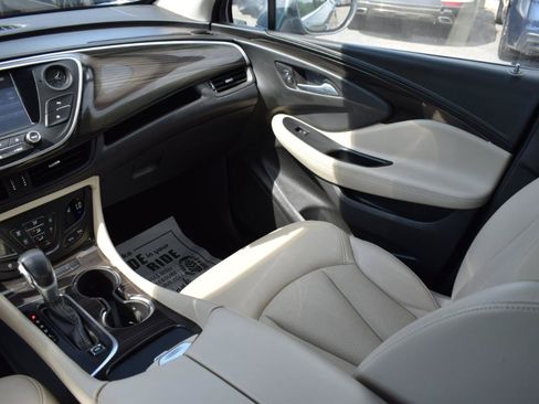 Used 2020 Buick Envision Essence w/ Experience Buick Package FWD image 18