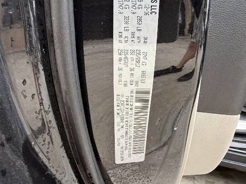 Used 2017 Chrysler Pacifica Touring FWD image 75