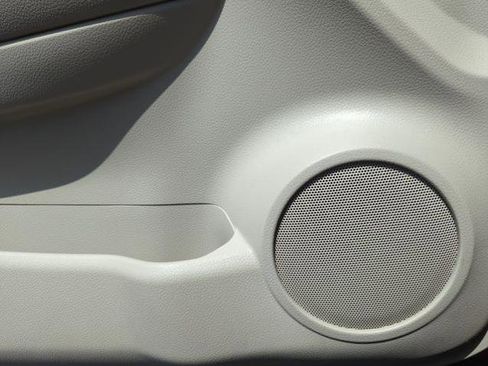 Certified 2020 Nissan Rogue Sport SV FWD image 30