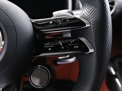 Used 2022 Mercedes-Benz SL 63 AMG 4MATIC w/ AMG Aerodynamic Package image 14