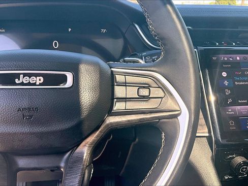 Used 2024 Jeep Grand Cherokee Limited AWD/4WD image 19
