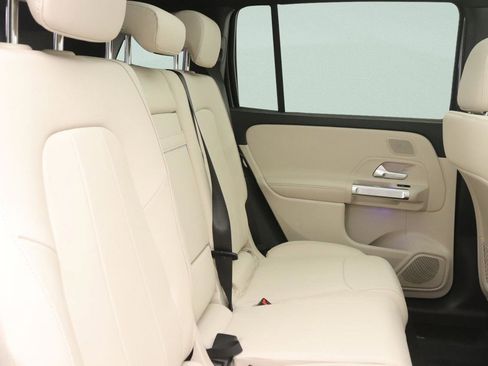 New 2026 Mercedes-Benz GLB 250 image 8