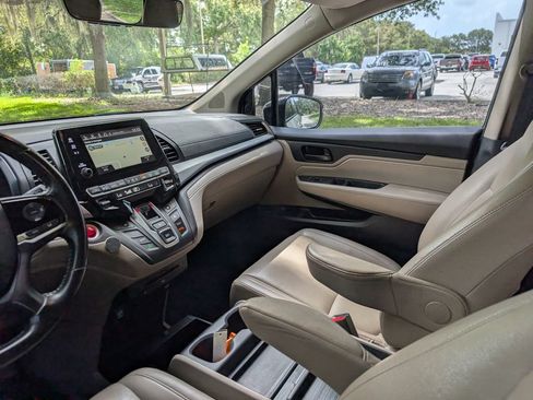 Used 2018 Honda Odyssey EX-L image 11