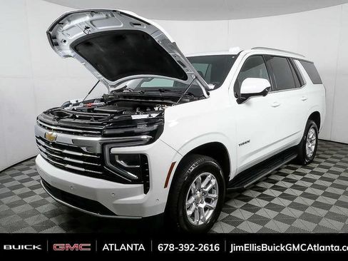 Used 2025 Chevrolet Tahoe LT AWD/4WD image 34
