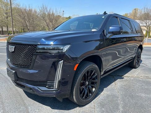 Used 2023 Cadillac Escalade ESV Sport Platinum w/ LPO, ONYX Package AWD/4WD image 68