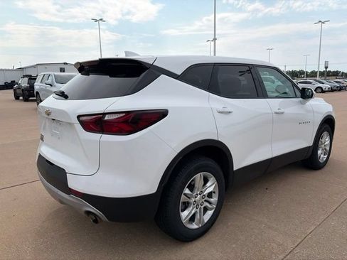 Used 2021 Chevrolet Blazer LT FWD image 3