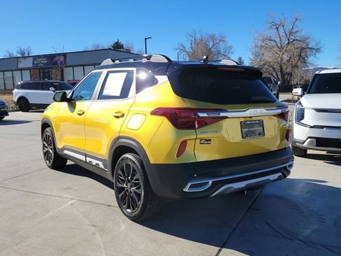 Certified 2022 Kia Seltos Nightfall Edition image 3