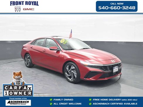 Used 2025 Hyundai Elantra Limited FWD image 1