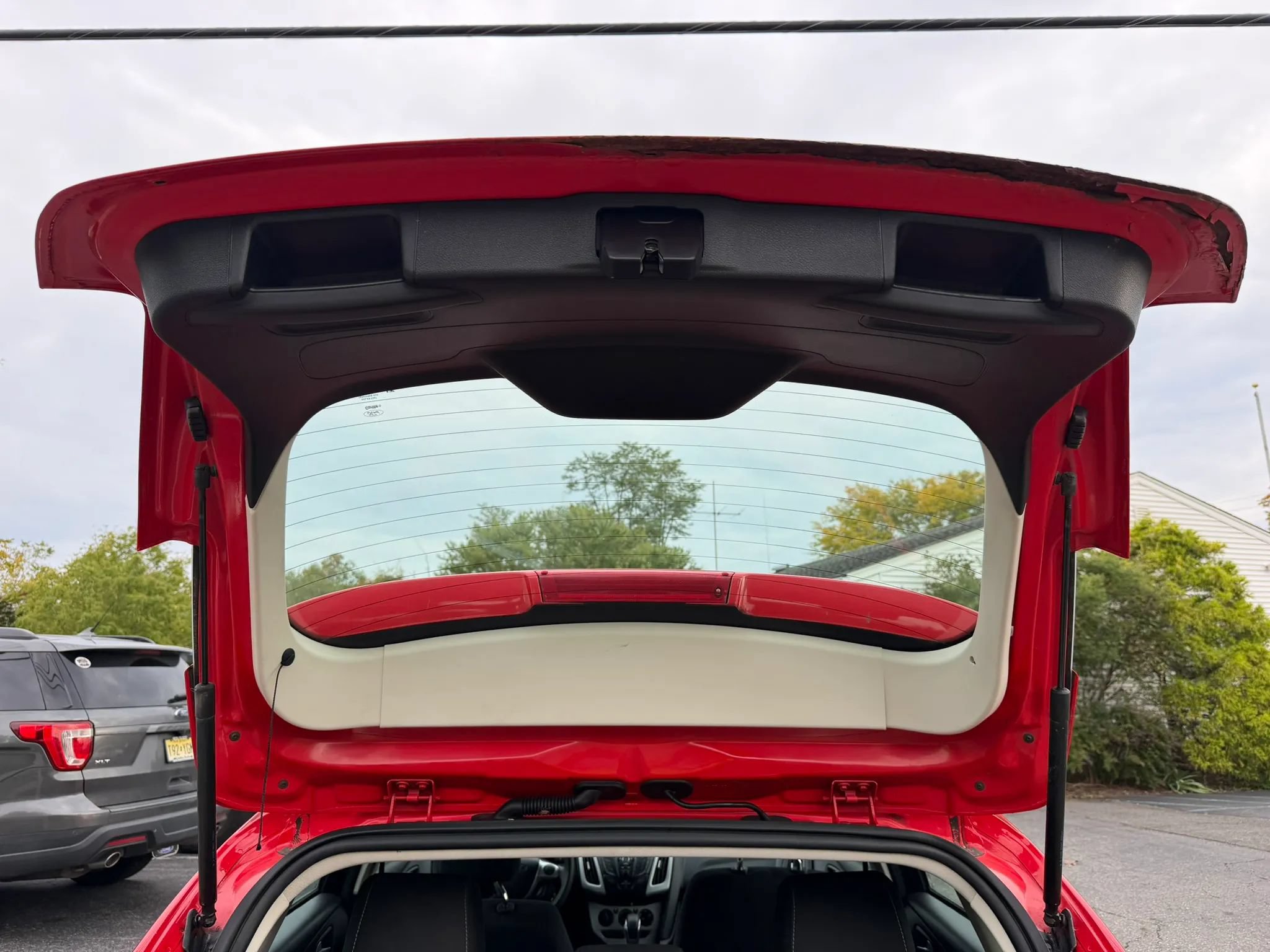 Used 2012 Ford Focus SE FWD image 28