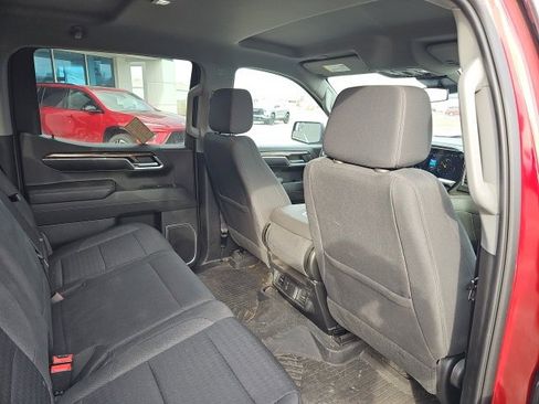 Used 2023 Chevrolet Silverado 1500 LT image 31