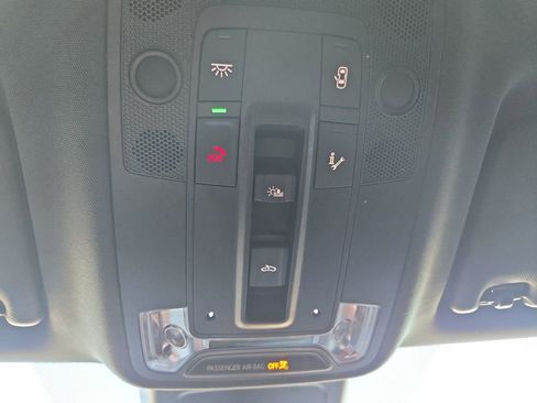 Used 2024 Audi Q3 2.0T Premium image 27