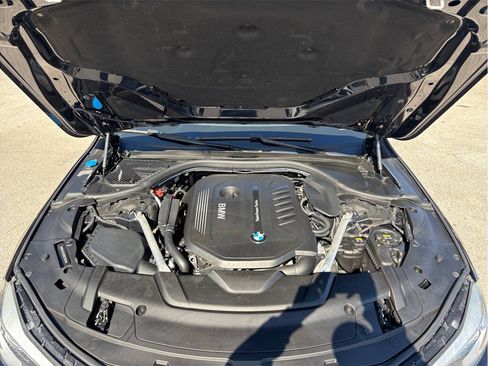 Used 2019 BMW 740i w/ M Sport Package image 50