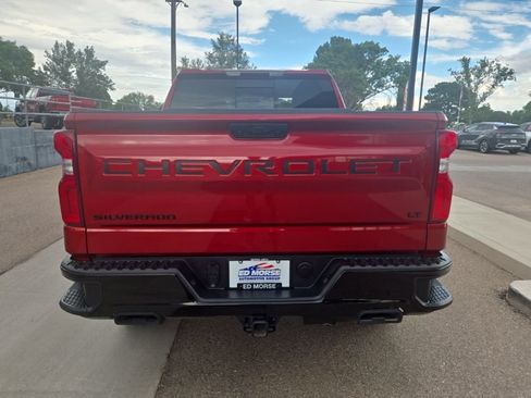 Used 2024 Chevrolet Silverado 1500 LT Trail Boss w/ Convenience Package II AWD/4WD image 6