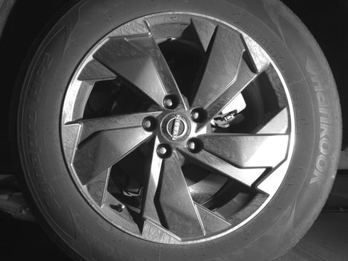 Used 2025 Nissan Rogue SV image 14