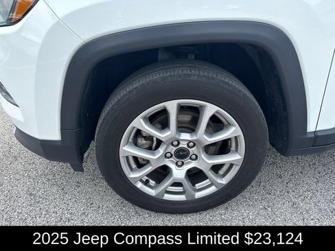Used 2025 Jeep Compass Limited AWD/4WD image 9