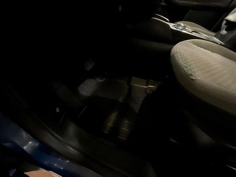 Used 2022 Ford Escape SE w/ SE Sport Appearance Package image 18