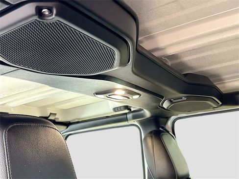 Used 2022 Jeep Gladiator Rubicon w/ Cold Weather Group image 35