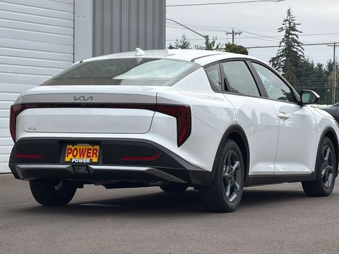 New 2026 Kia K4 FWD image 4