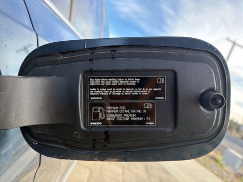 Used 2021 Volvo XC90 T8 Inscription Expression image 11