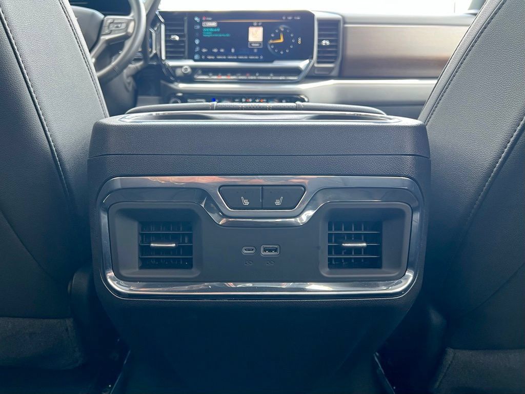 Used 2024 Chevrolet Silverado 2500 High Country w/ High Country Premium Package AWD/4WD image 22