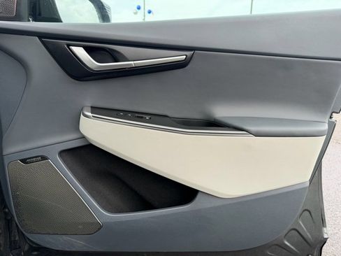 Used 2023 Kia EV6 Wind image 11