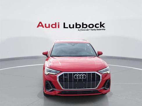 Used 2023 Audi Q3 2.0T Premium w/ 19" Wheel Package image 3