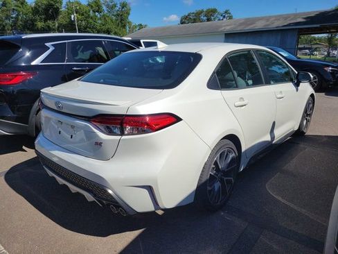 Used 2020 Toyota Corolla SE FWD image 3