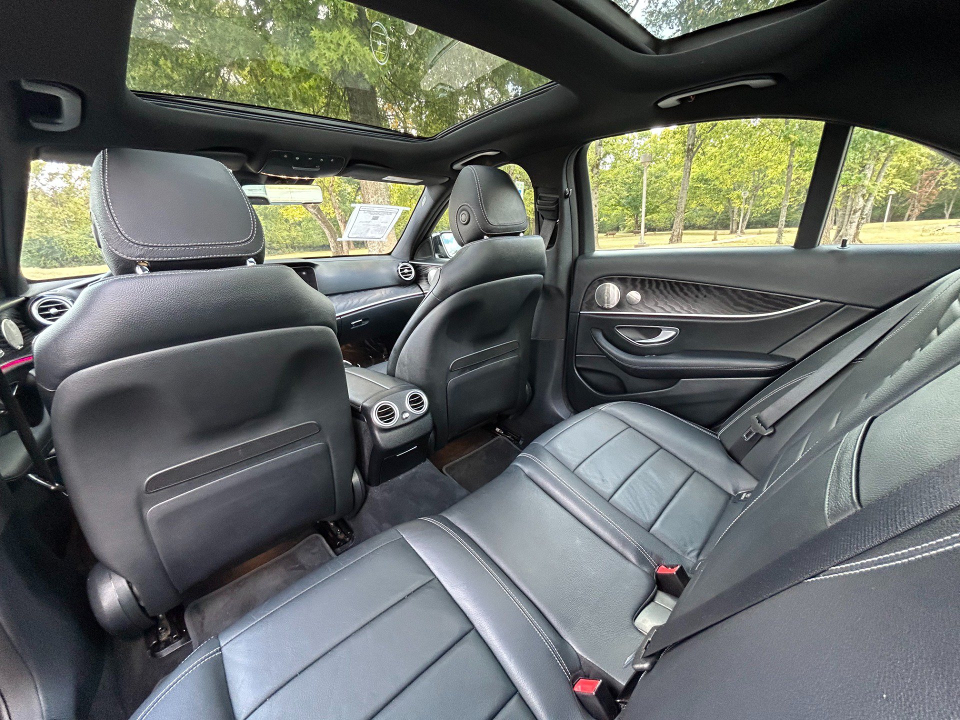 Used 2021 Mercedes-Benz E 450 4MATIC Sedan image 23