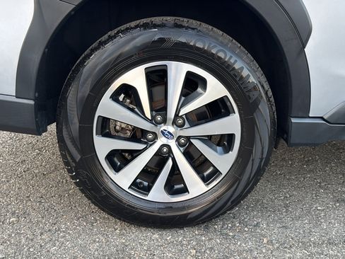Certified 2024 Subaru Outback Premium AWD/4WD image 43