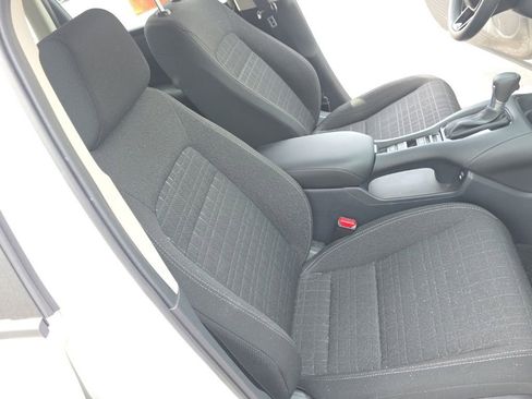 Used 2025 Honda HR-V LX image 26