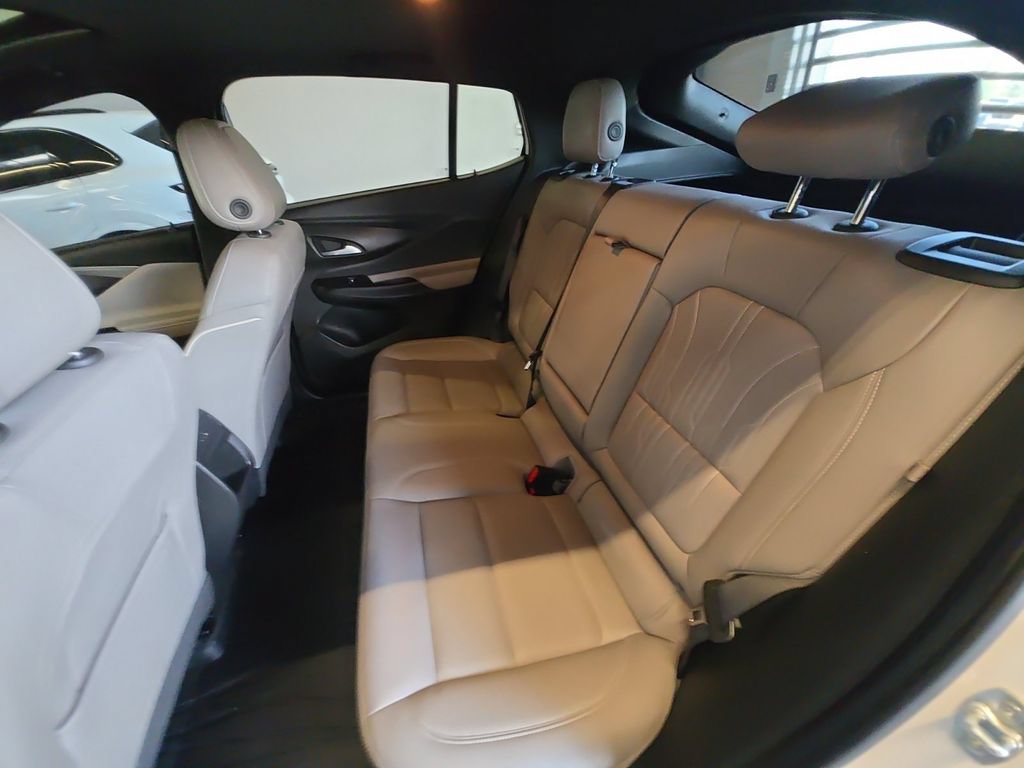 Certified 2024 Buick Envista Avenir FWD image 28