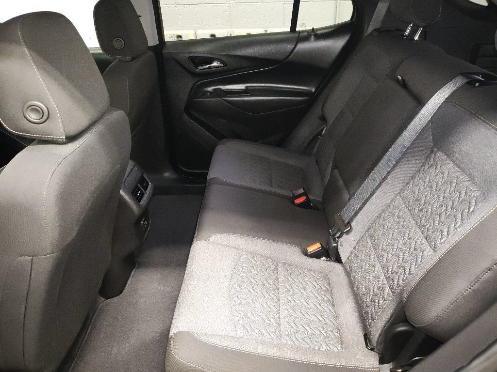 Used 2024 Chevrolet Equinox LT FWD image 24