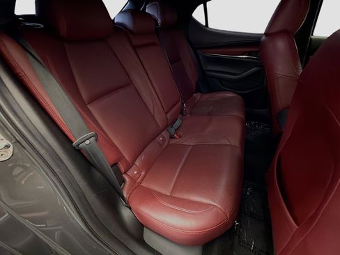 Used 2021 MAZDA MAZDA3 Hatchback w/Premium Plus Pkg image 13