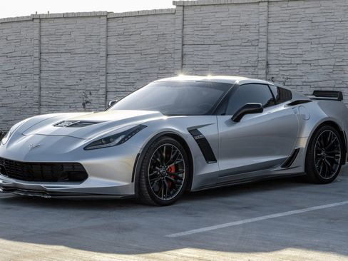 Used 2016 Chevrolet Corvette Z06 image 6