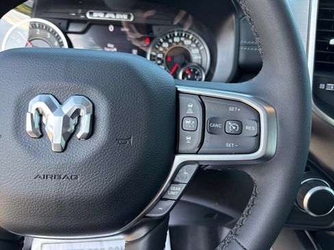 Used 2025 RAM 1500 Big Horn AWD/4WD image 20