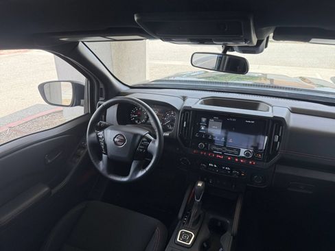 Used 2026 Nissan Frontier PRO-4X AWD/4WD image 35